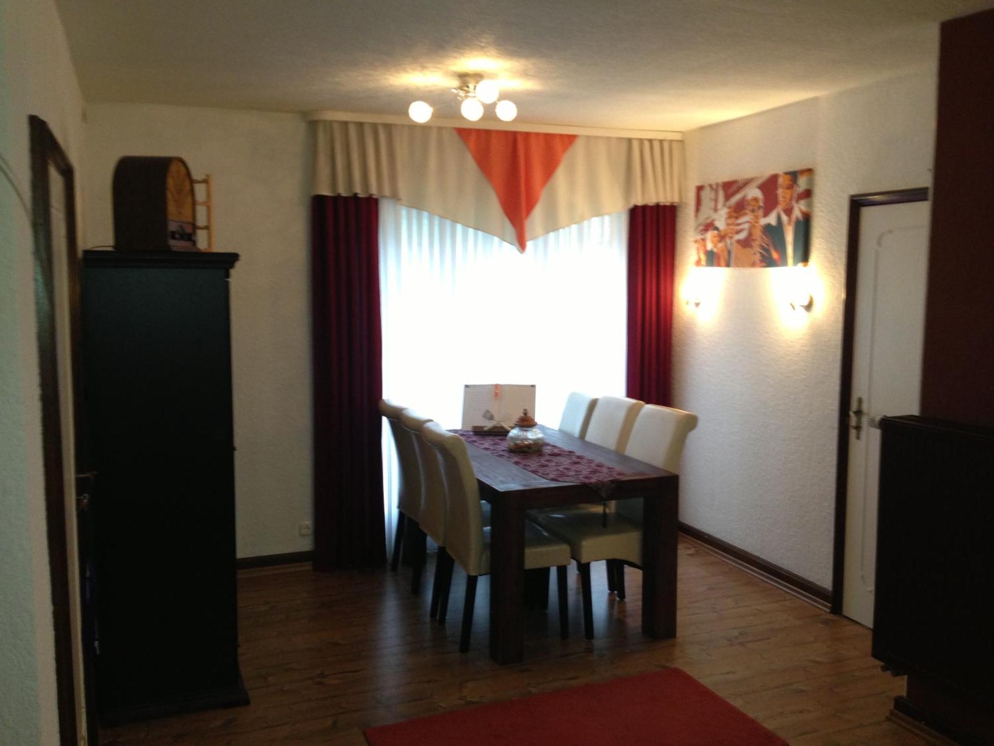 Das Loreley Weinstuebchen ザンクト・ゴアールスハウゼン 部屋 写真
