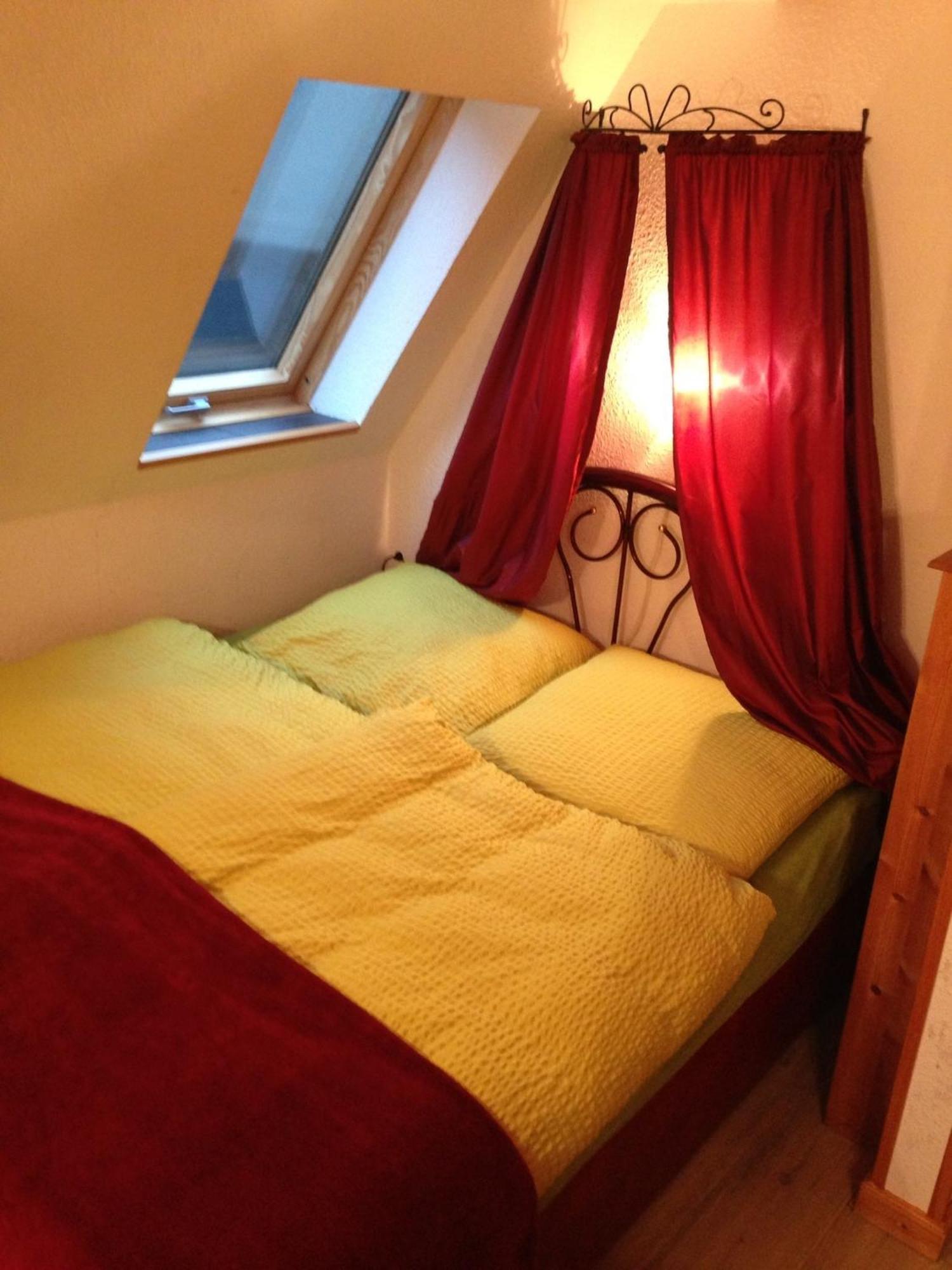 Das Loreley Weinstuebchen ザンクト・ゴアールスハウゼン 部屋 写真